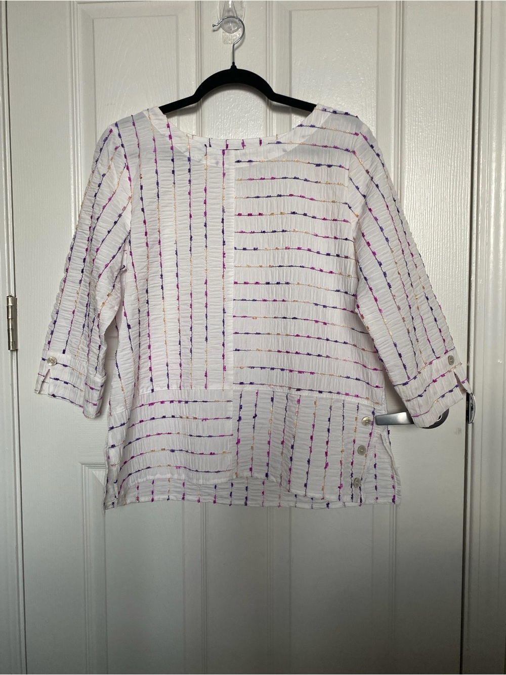 Alfred Dunner White Textured Purple & Gold Stripe Top Small